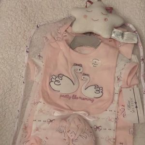 Mini Muffin 9 pc baby gift set